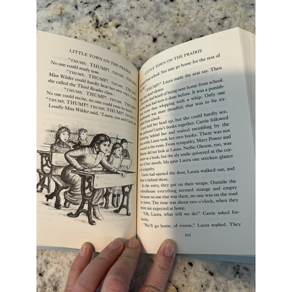 Little Town on the Prairie Laura‎ Ingalls Wilder Printed 1953 Hardcover Blue - Picture 12 of 16